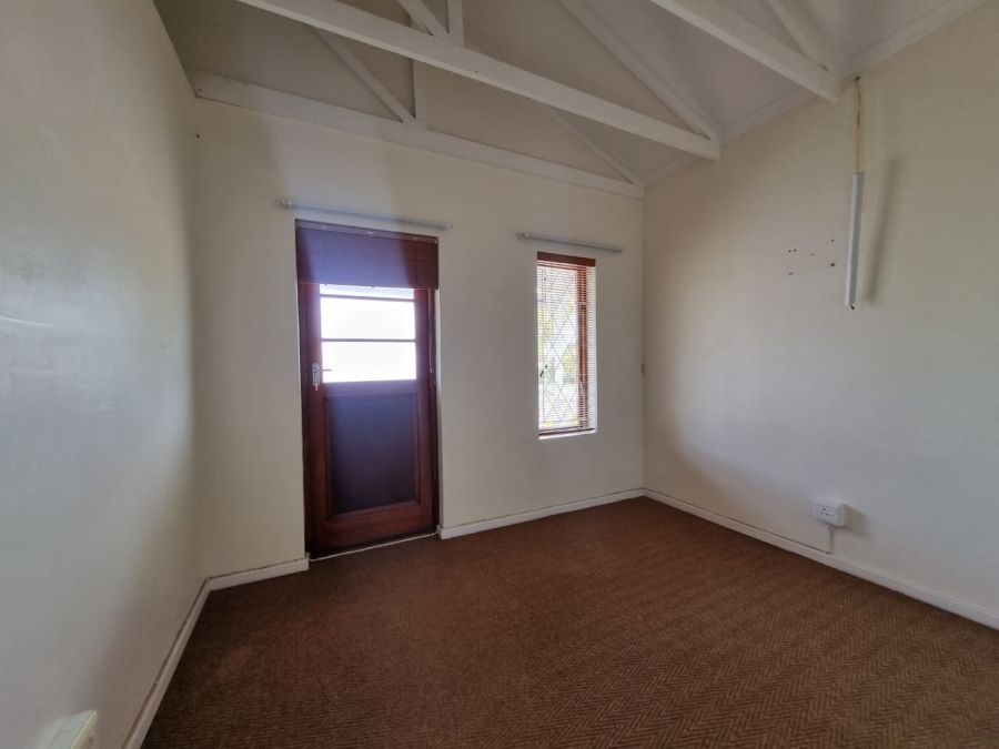 To Let 2 Bedroom Property for Rent in Springfield Eastern Cape